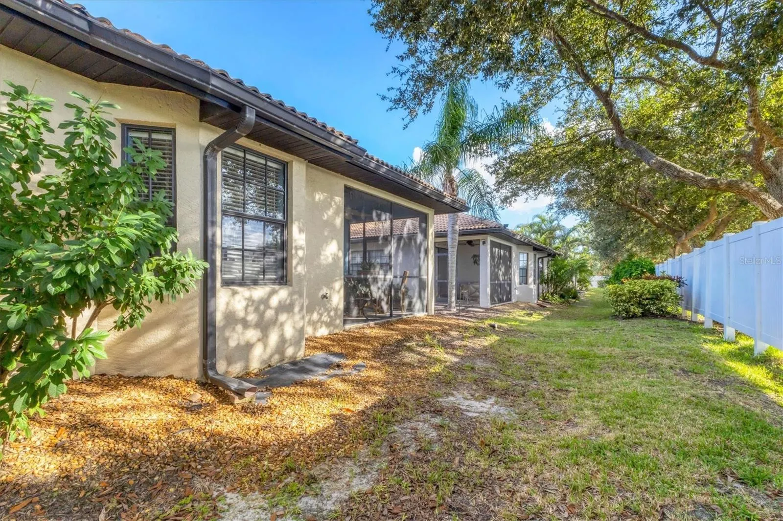 122 PRESERVE PL