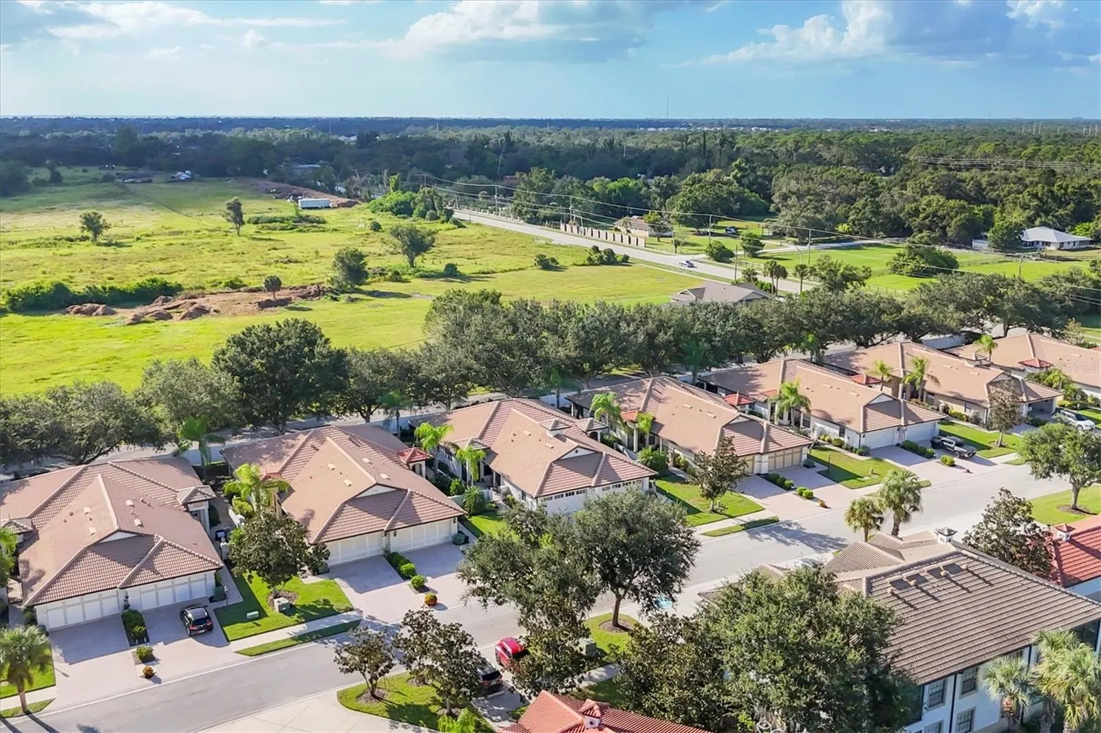 122 PRESERVE PL
