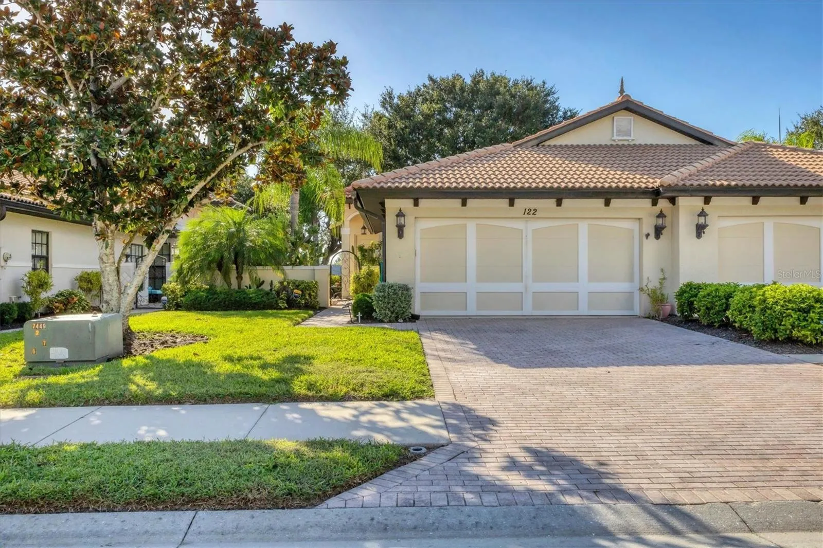 122 PRESERVE PL