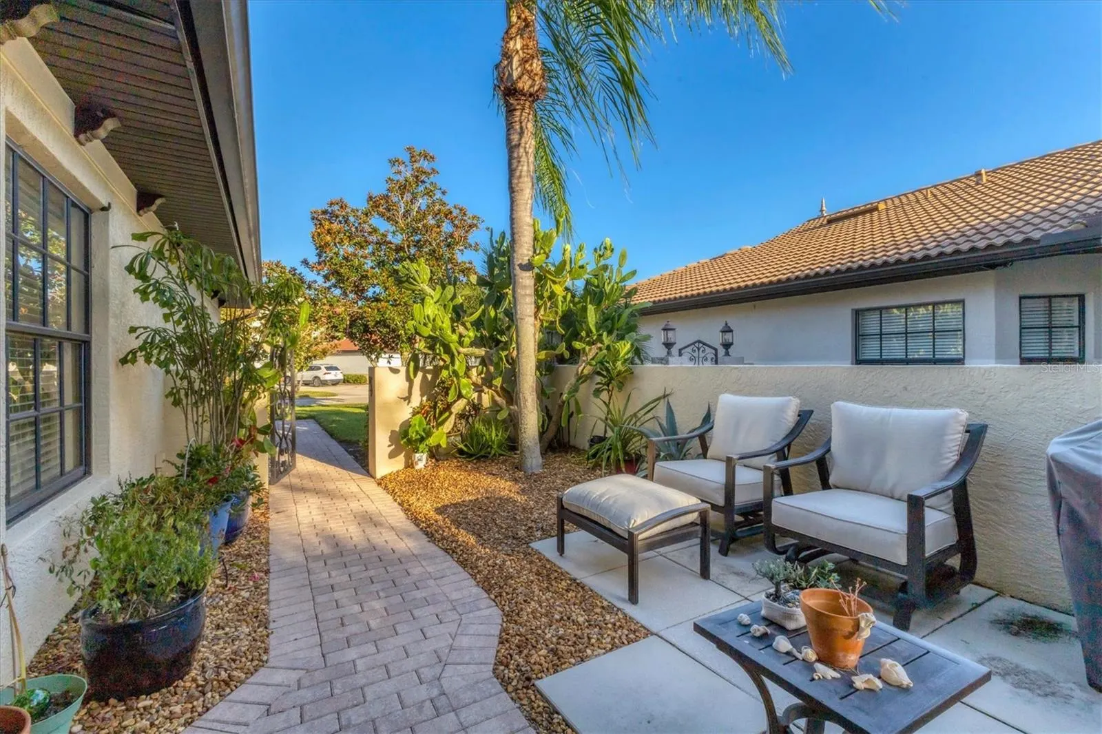 122 PRESERVE PL