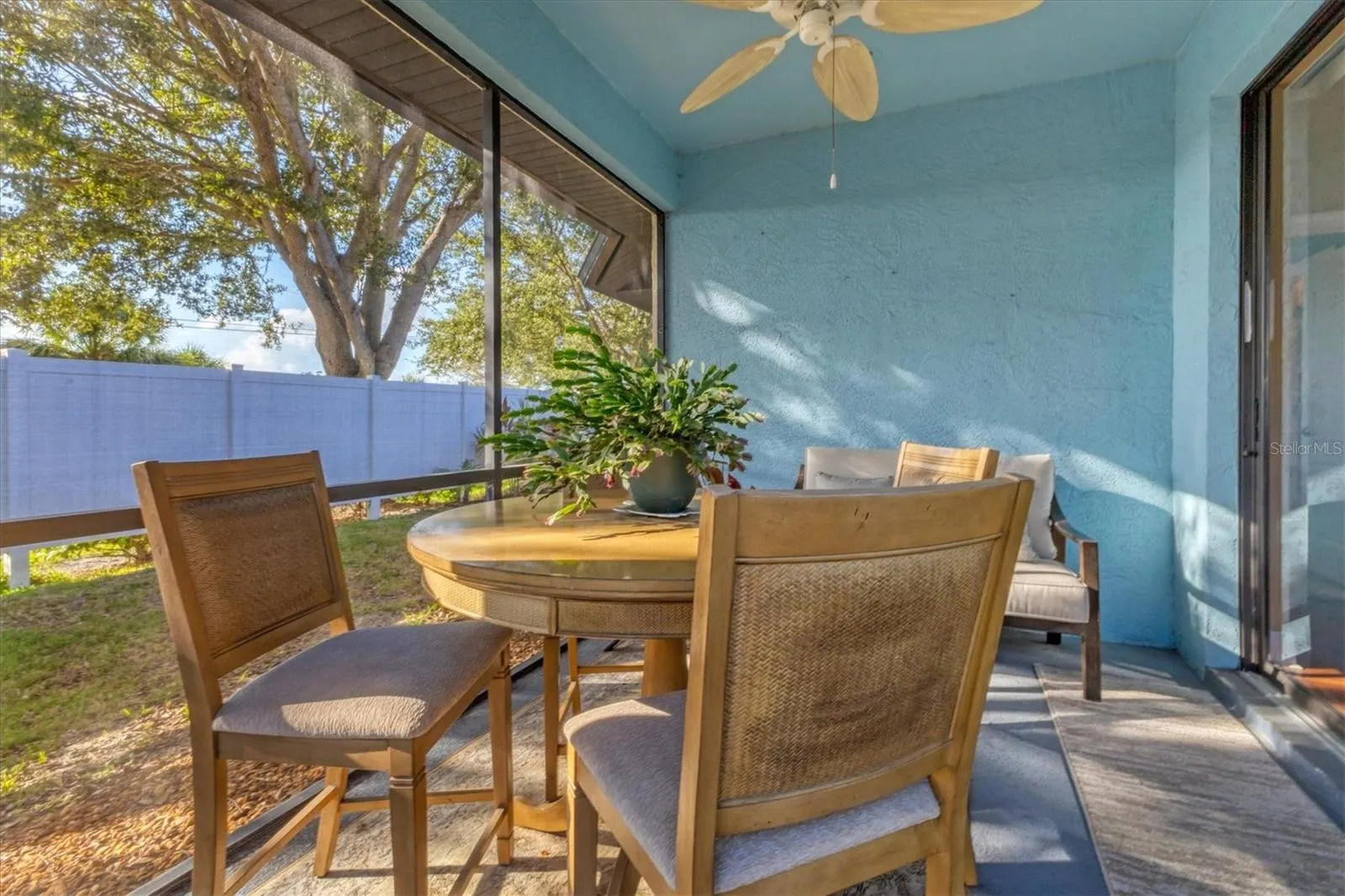 122 PRESERVE PL