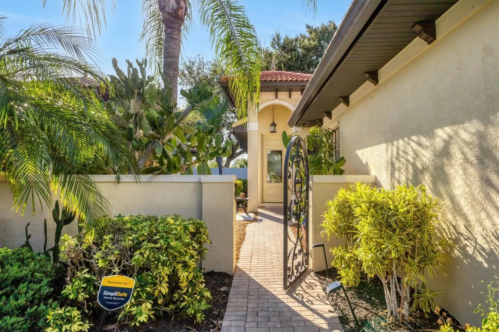 122 PRESERVE PL