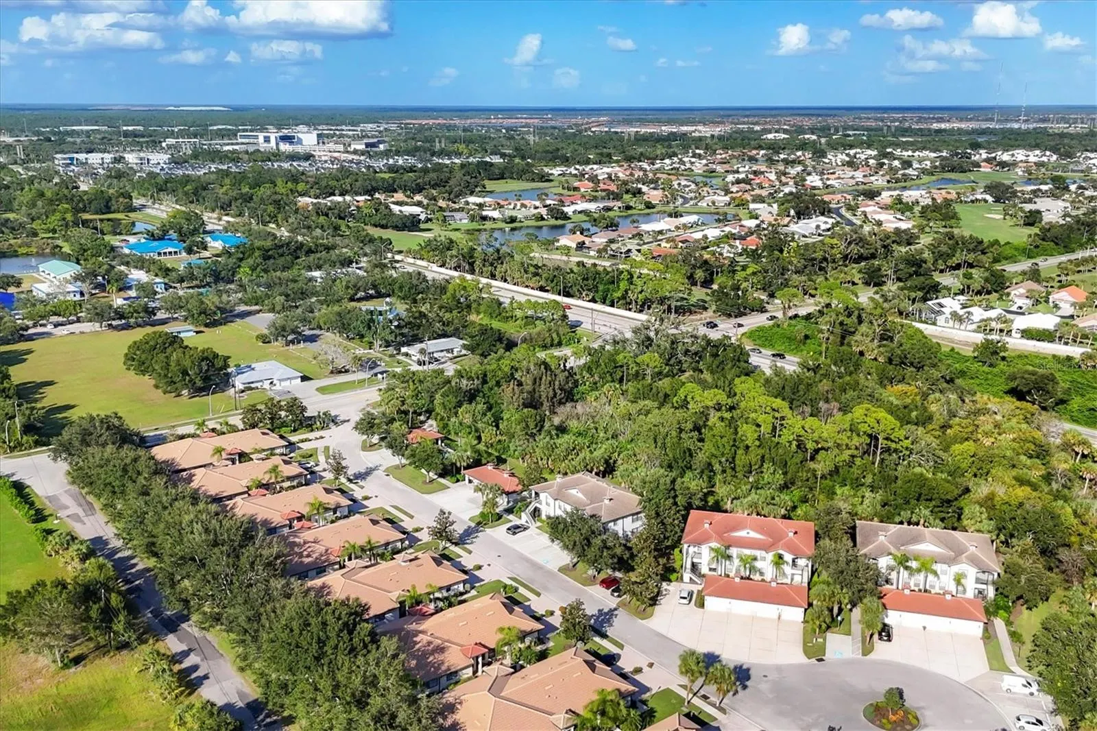 122 PRESERVE PL