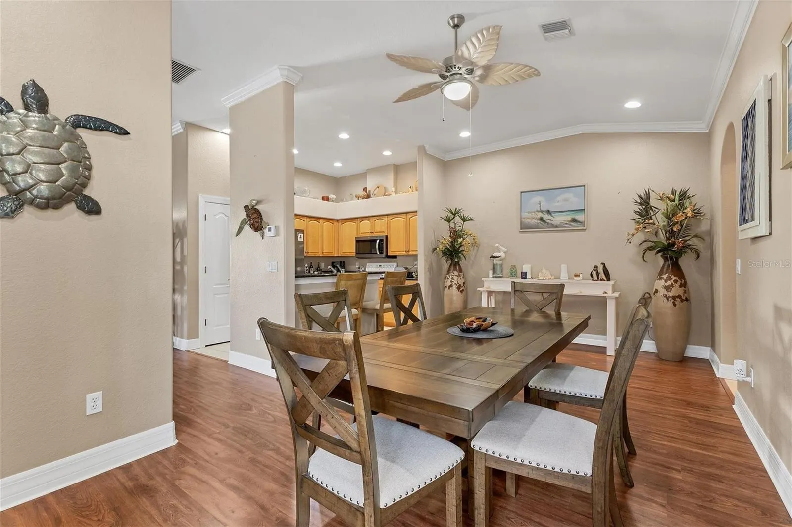 122 PRESERVE PL