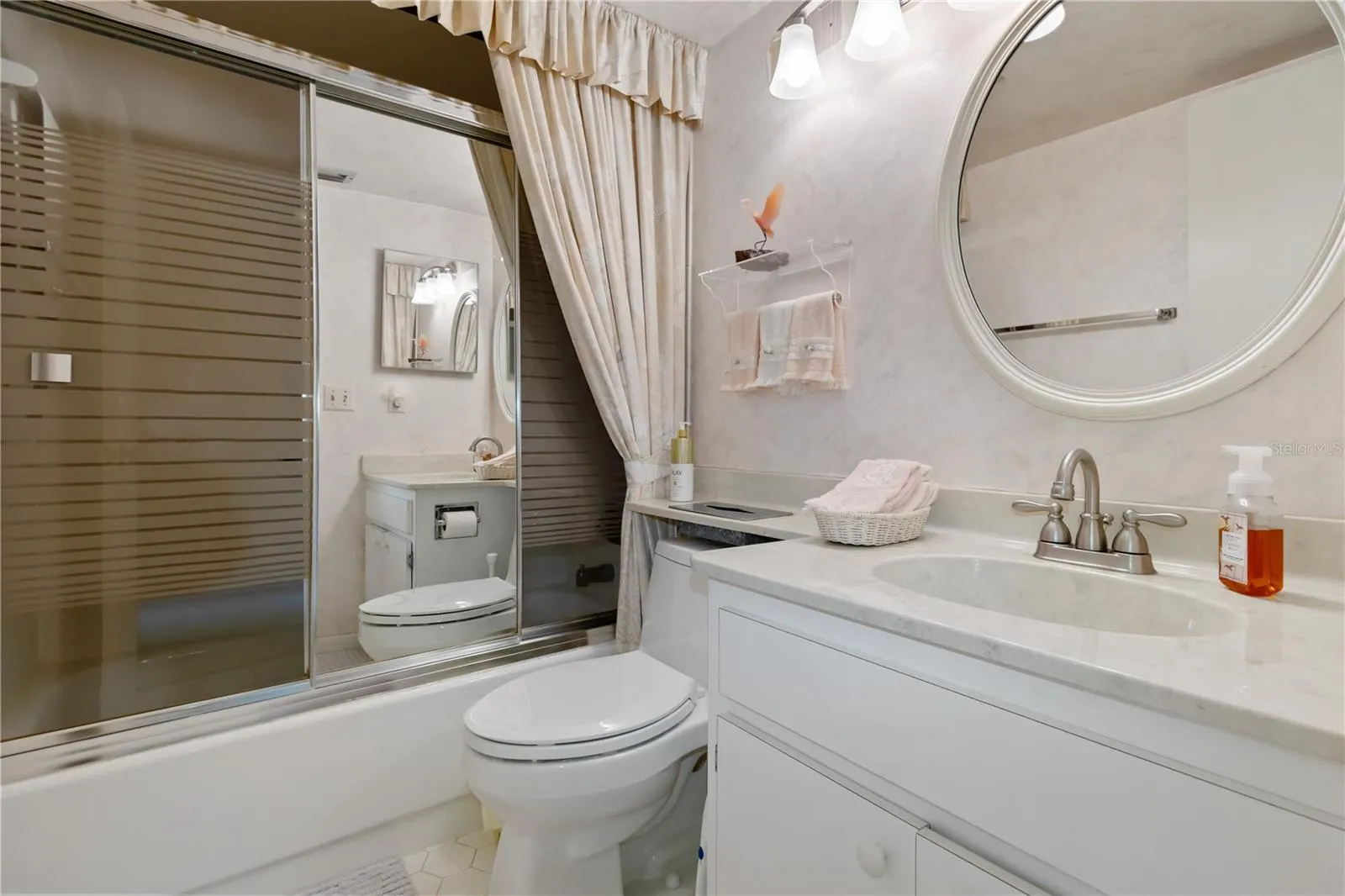914 BIRD BAY WAY #220, #220