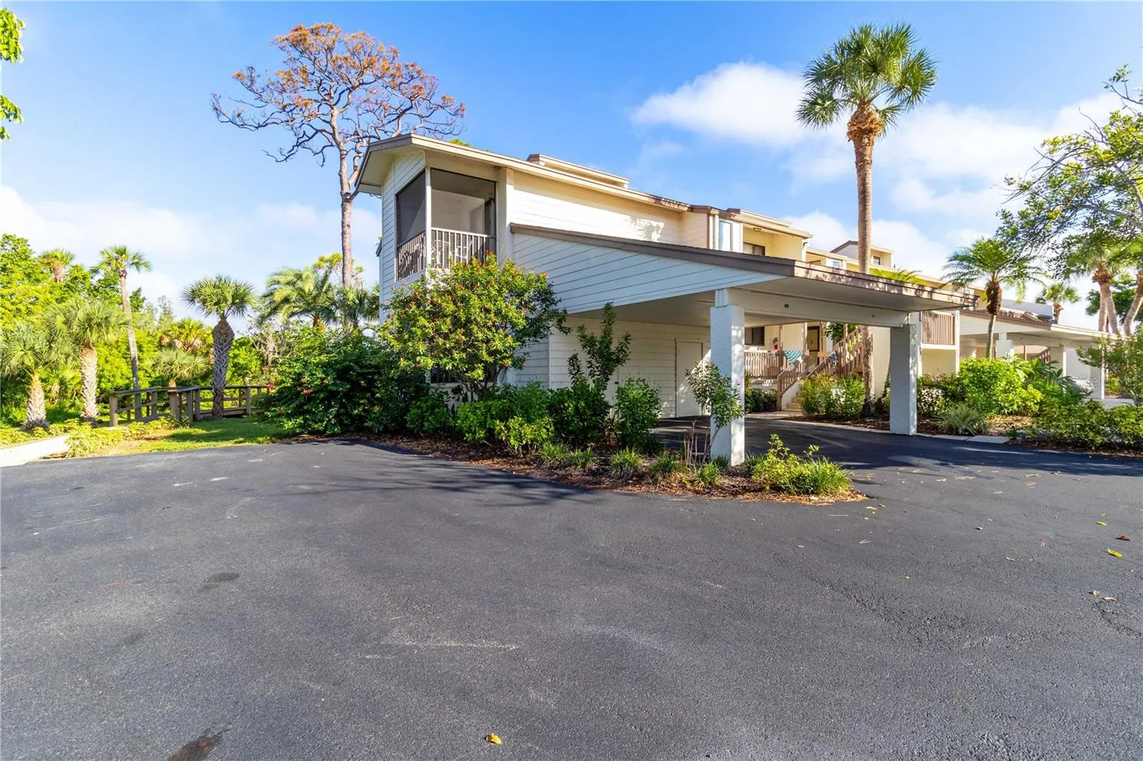 914 BIRD BAY WAY #220, #220