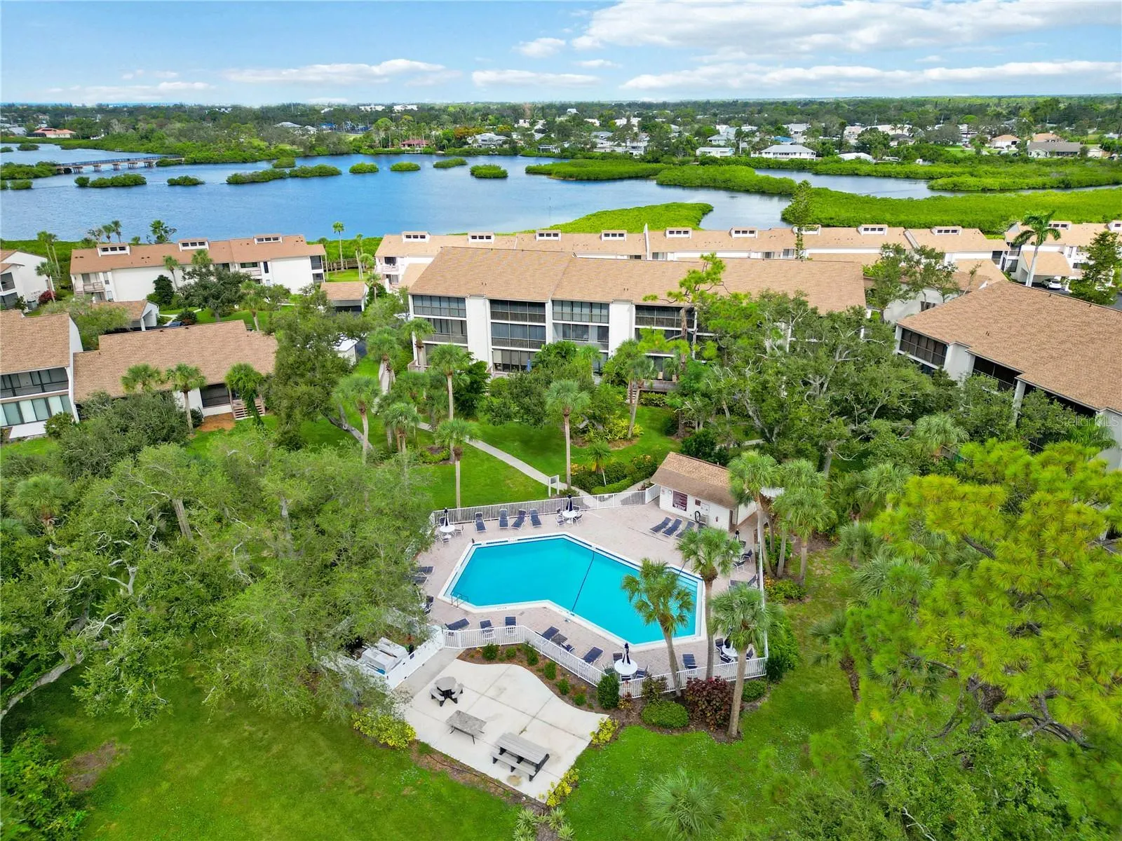 914 BIRD BAY WAY #220, #220