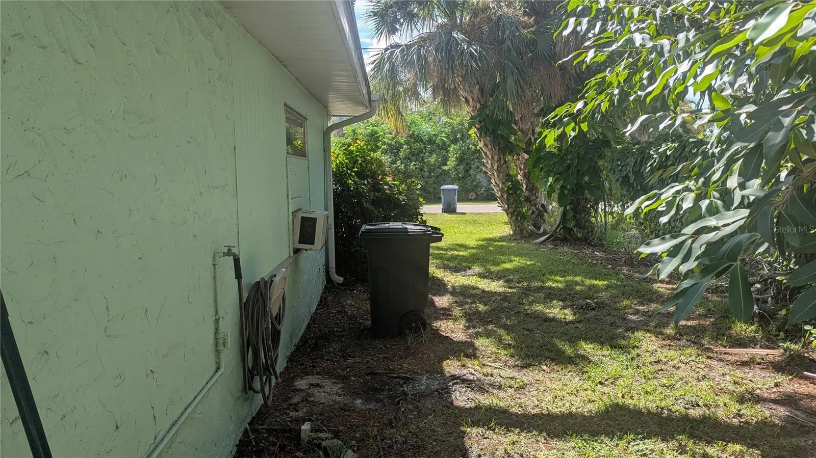 150 W FRAY ST