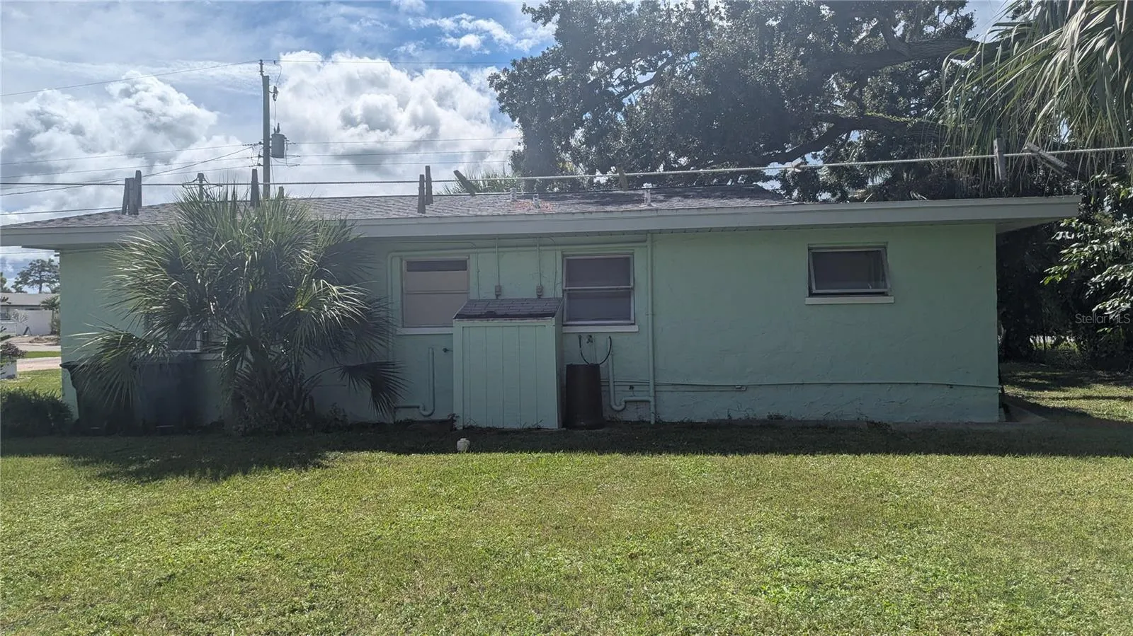 150 W FRAY ST