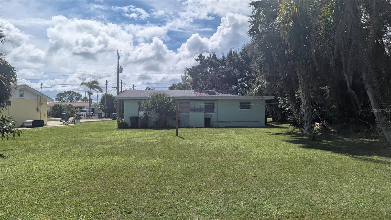 150 W FRAY ST