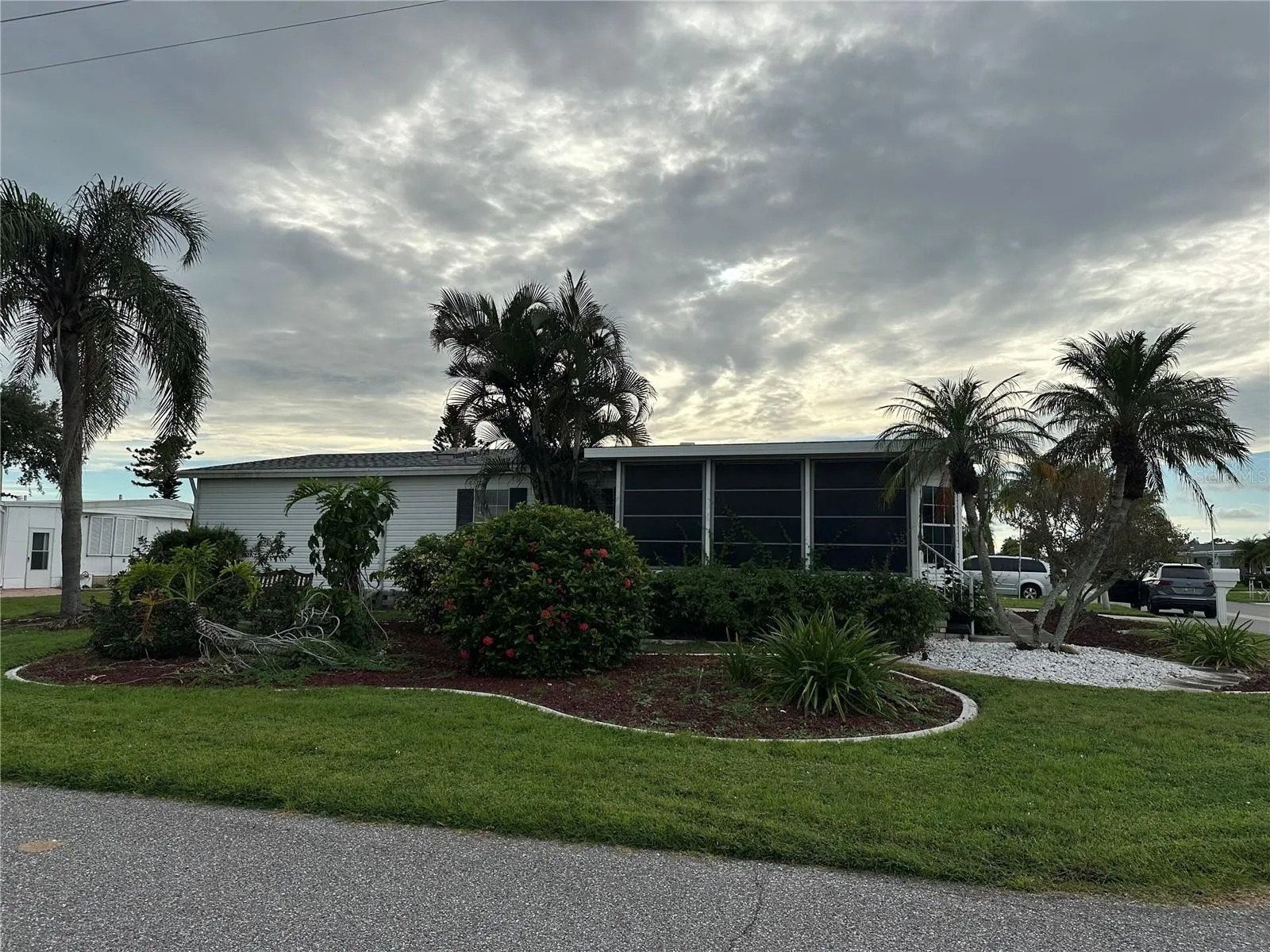 650 SCHOONER ST