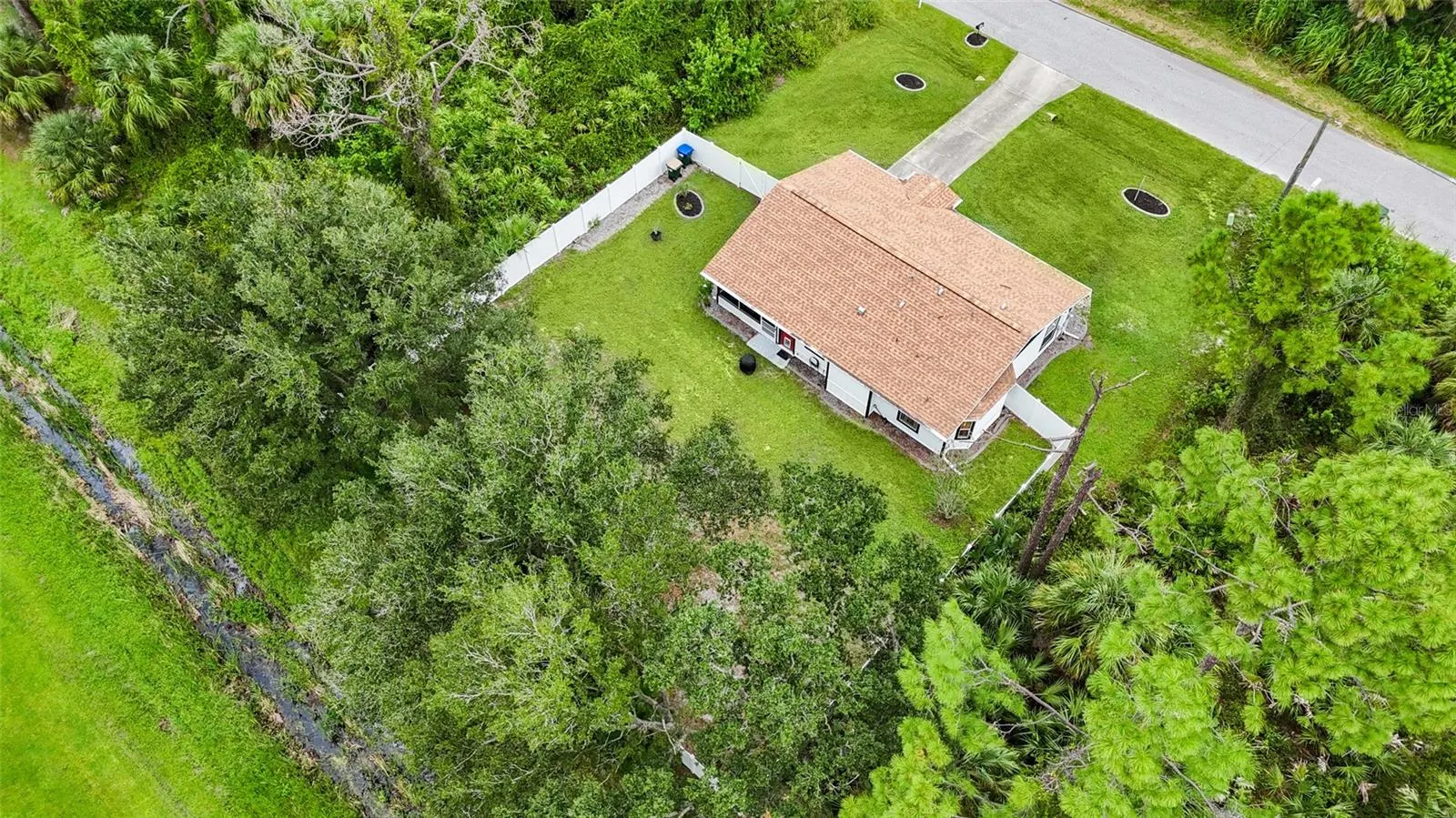 2721 COLONADE LN