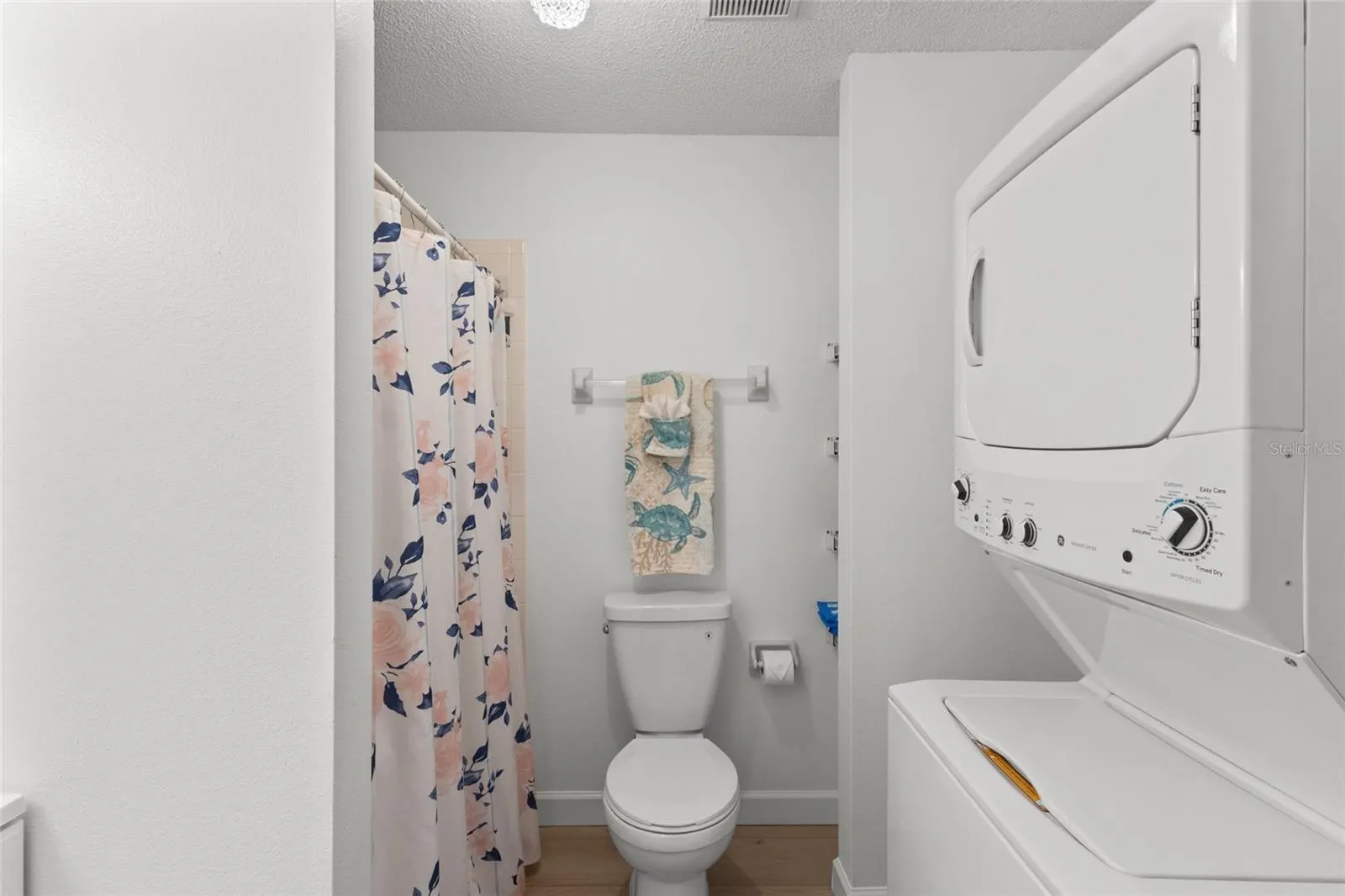 2721 COLONADE LN
