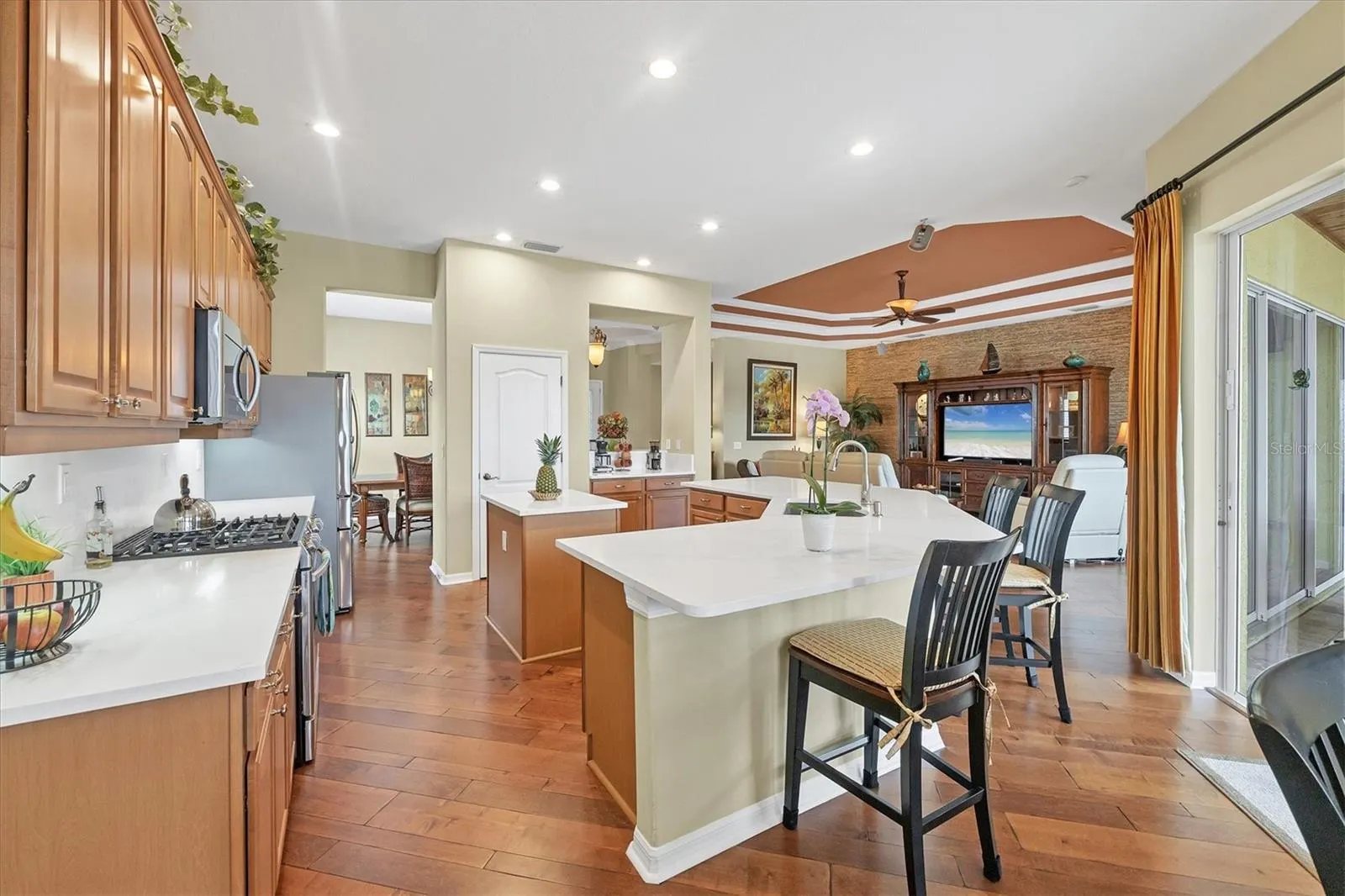 1051 CREEK NINE DR