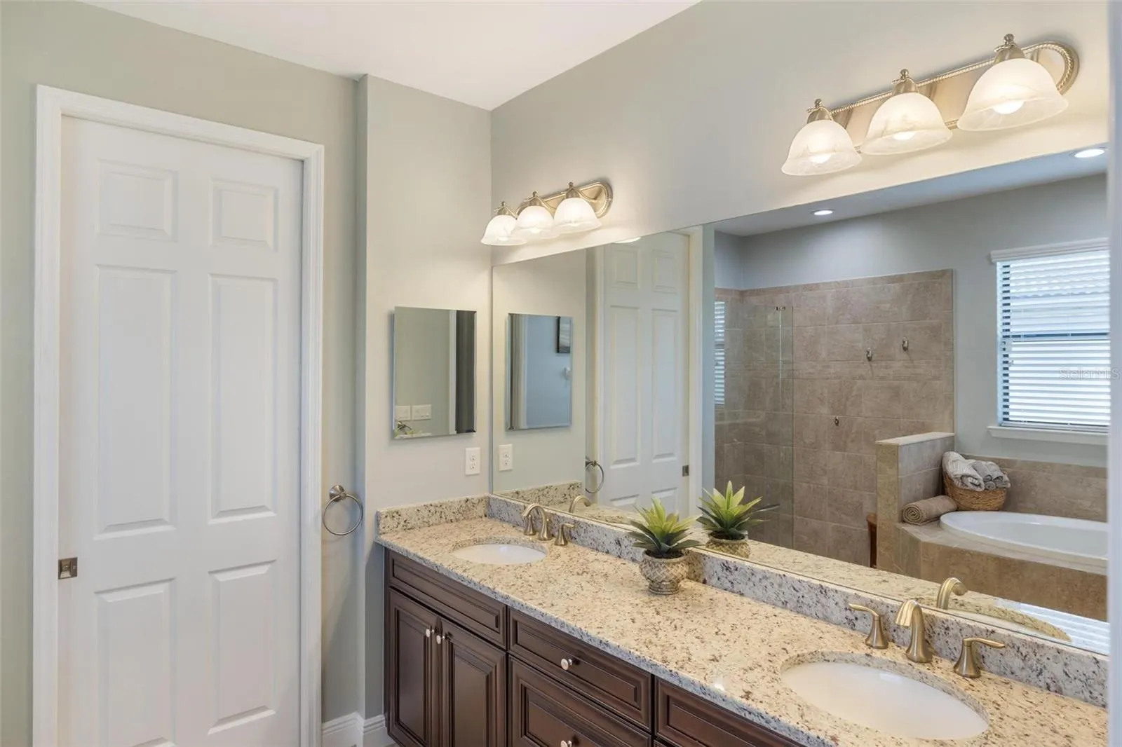 1254 CIELO CT