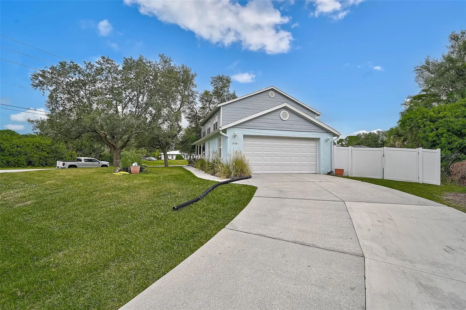 1998 EMBASSY RD