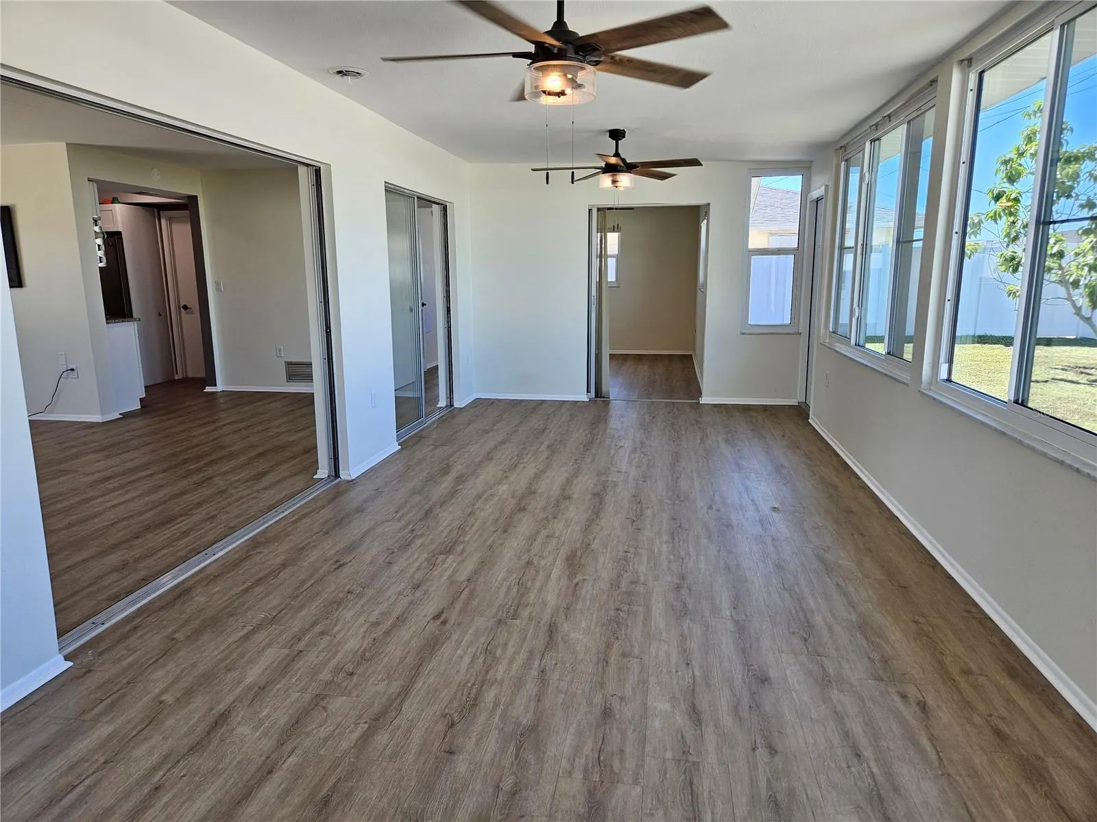 1500 GLENDALE RD