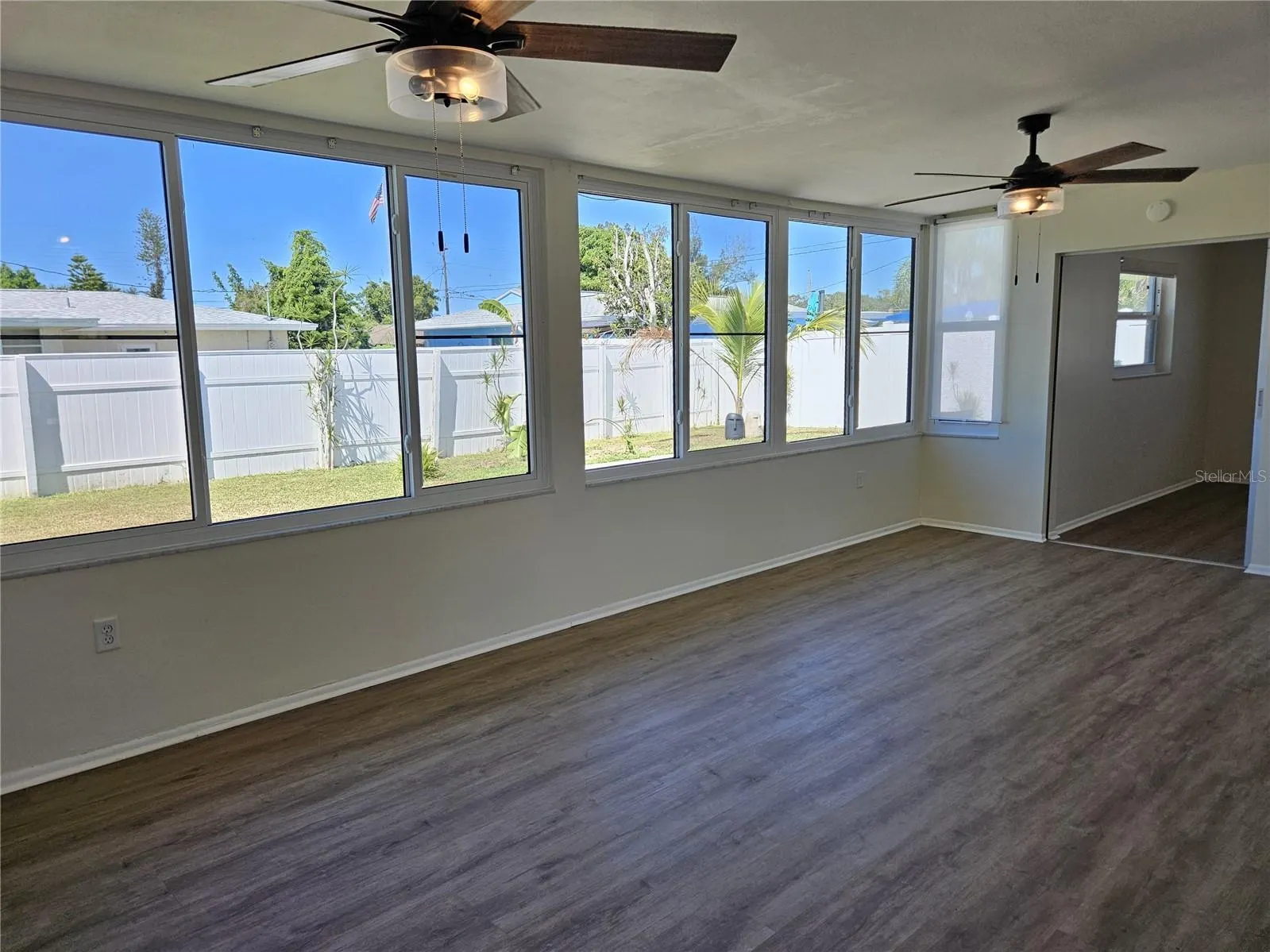 1500 GLENDALE RD