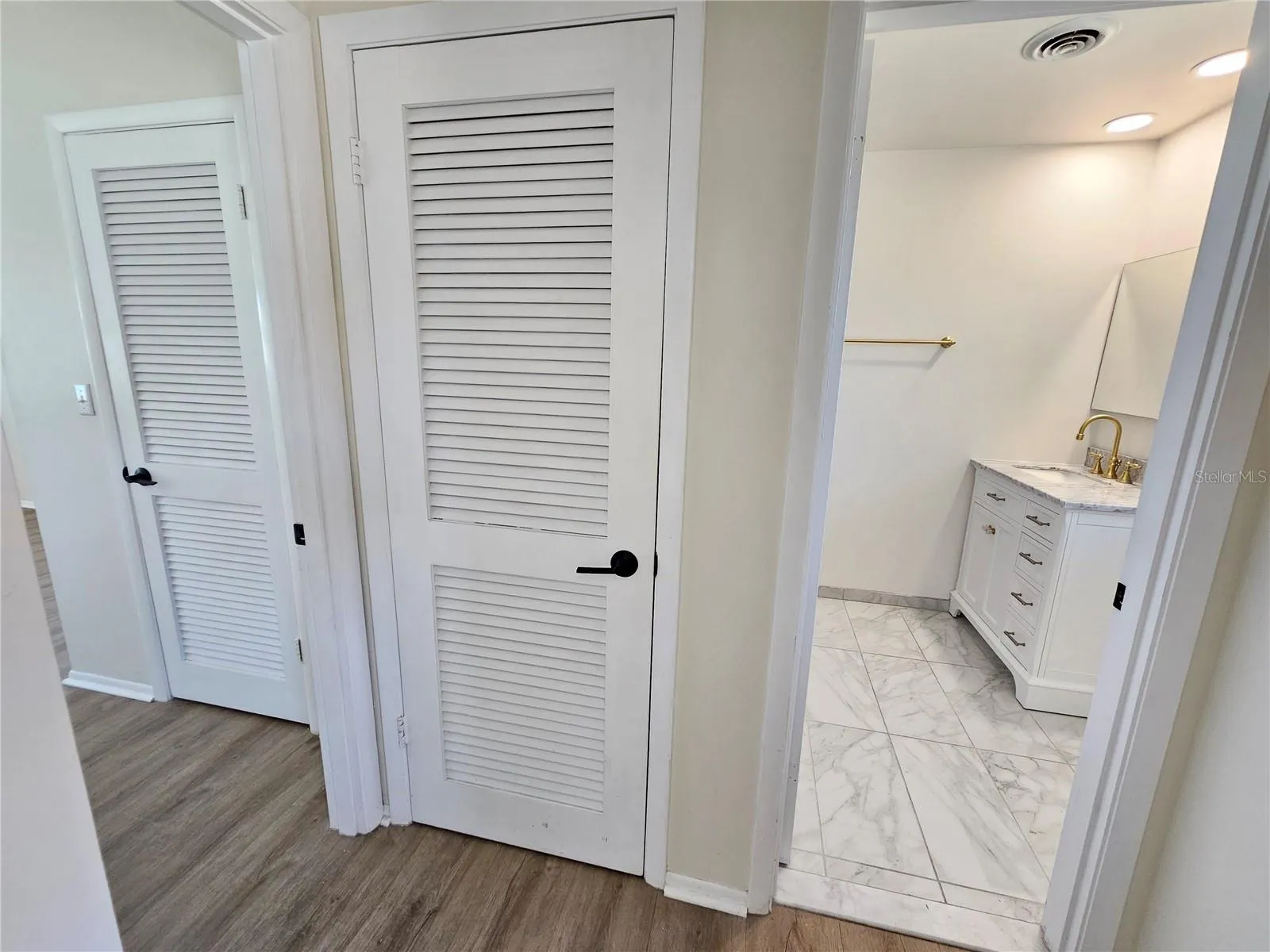 1500 GLENDALE RD