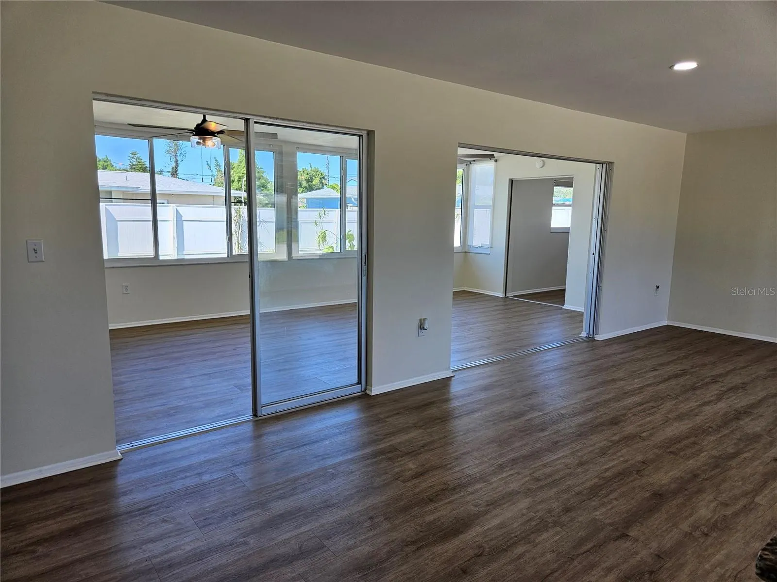 1500 GLENDALE RD