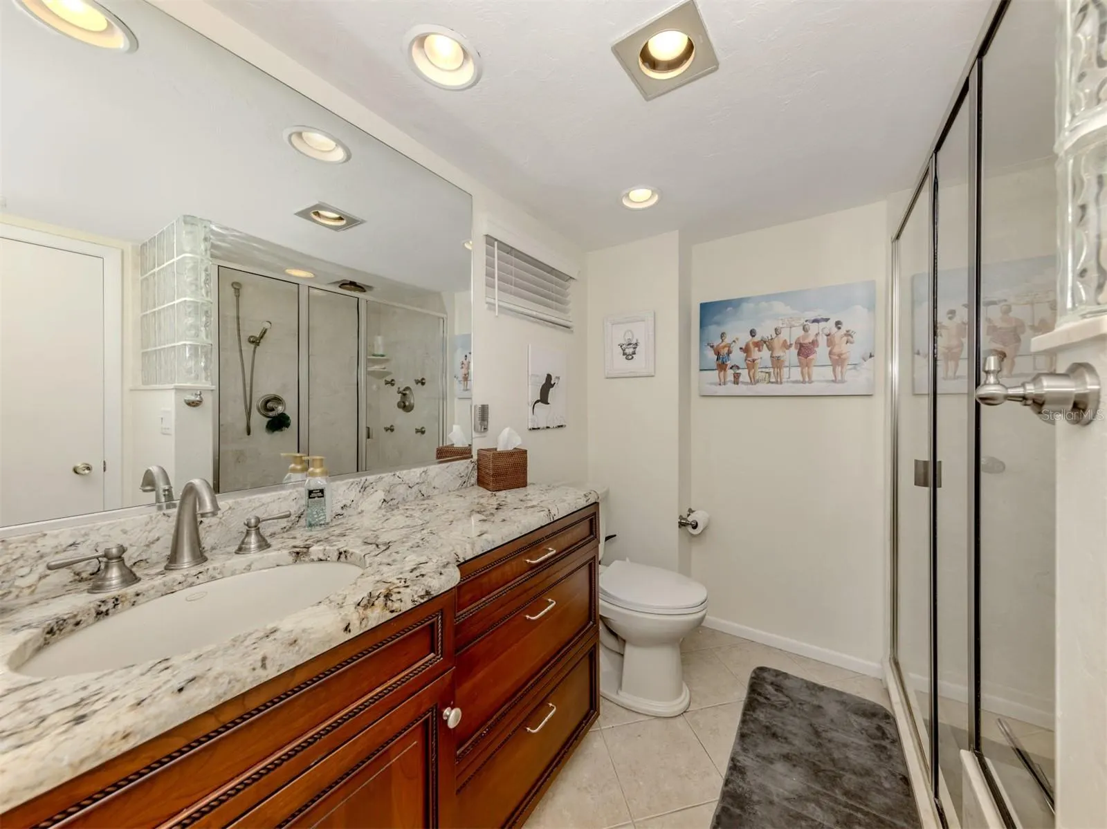1150 TARPON CENTER DR #608 (6-H), #608 (6-H)