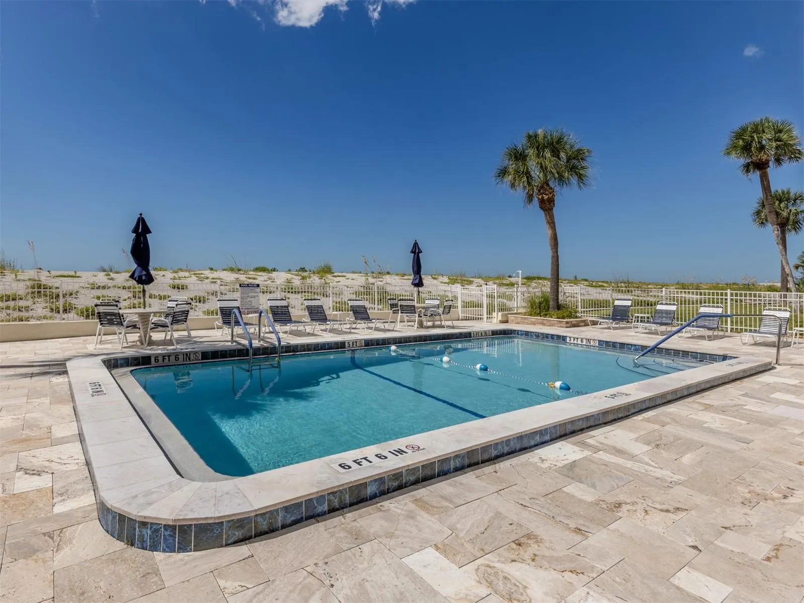 1150 TARPON CENTER DR #608 (6-H), #608 (6-H)