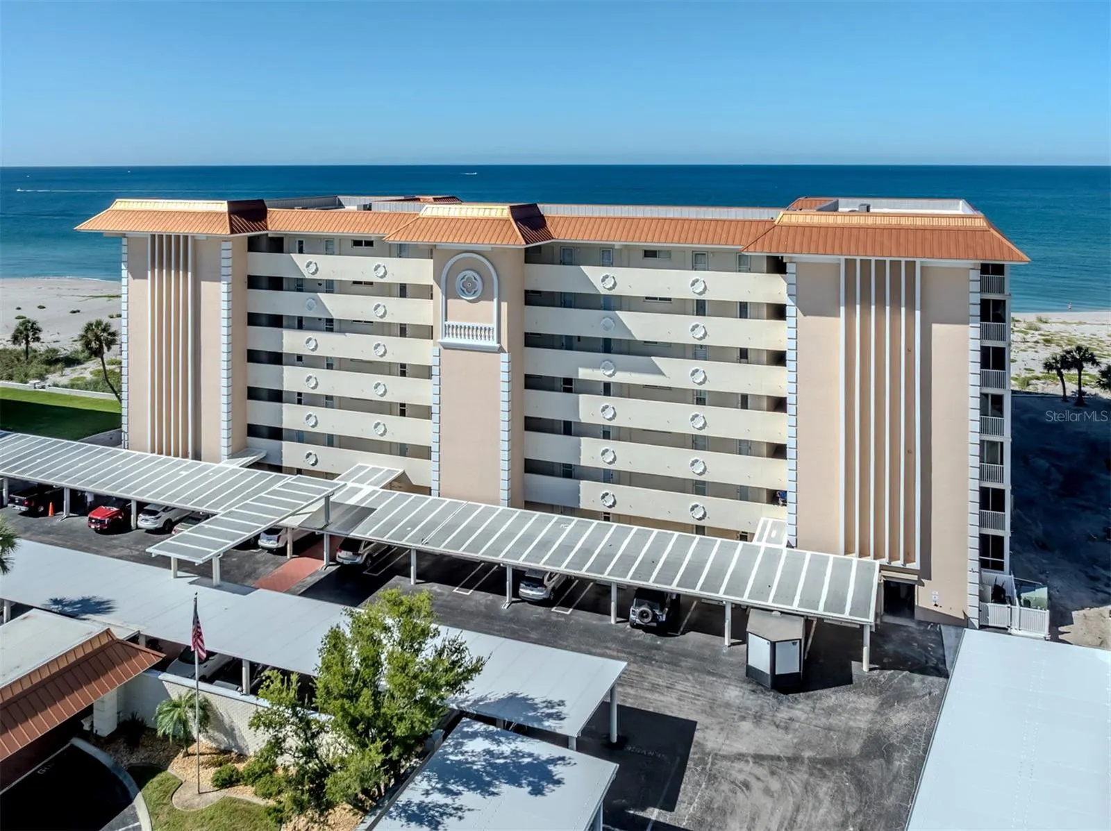 1150 TARPON CENTER DR #608 (6-H), #608 (6-H)