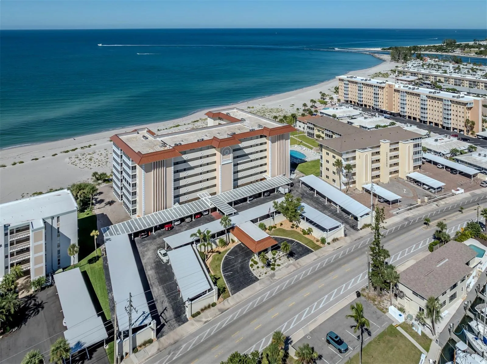 1150 TARPON CENTER DR #608 (6-H), #608 (6-H)