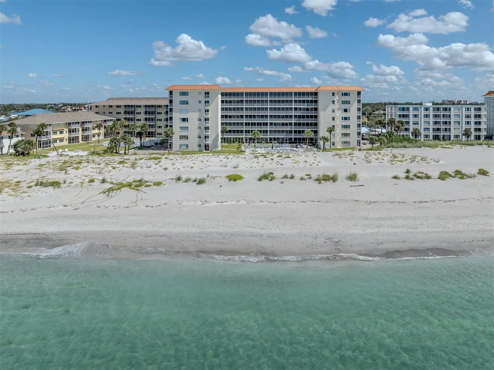 1150 TARPON CENTER DR #608 (6-H), #608 (6-H)