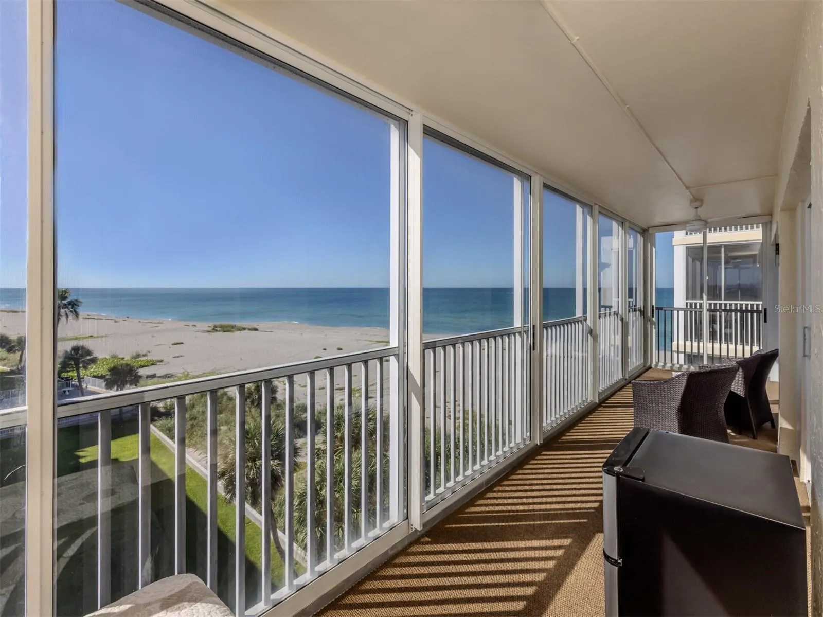 1150 TARPON CENTER DR #608 (6-H), #608 (6-H)