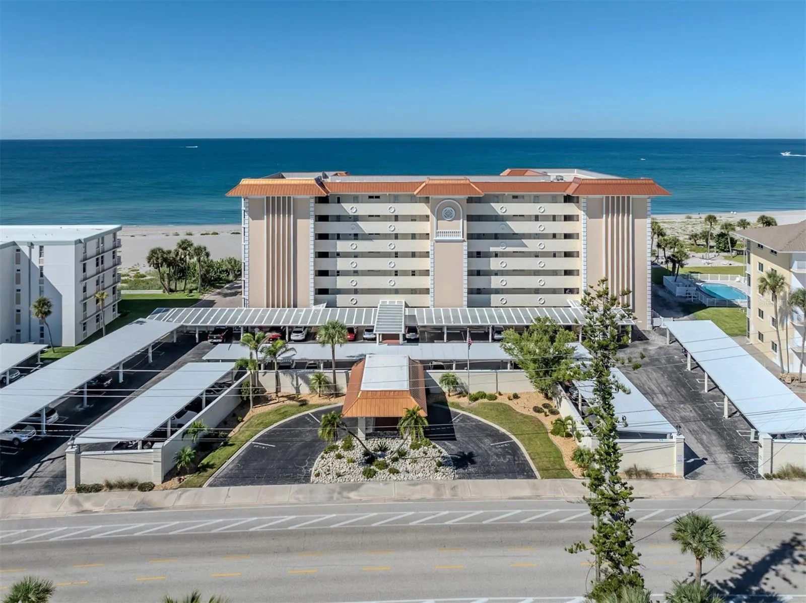 1150 TARPON CENTER DR #608 (6-H), #608 (6-H)
