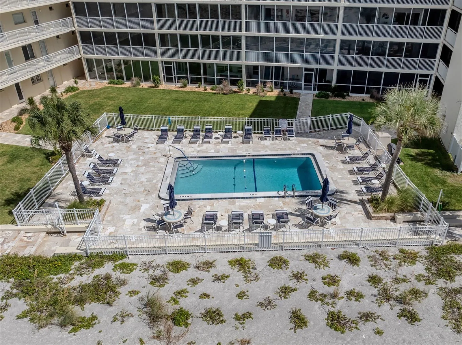 1150 TARPON CENTER DR #608 (6-H), #608 (6-H)