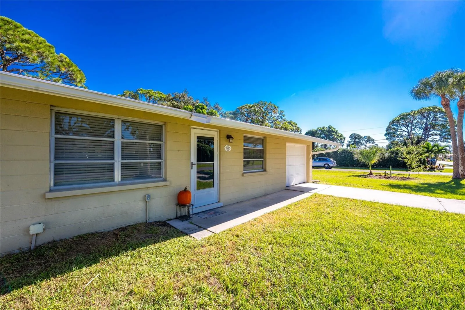 3565 STERLING RD