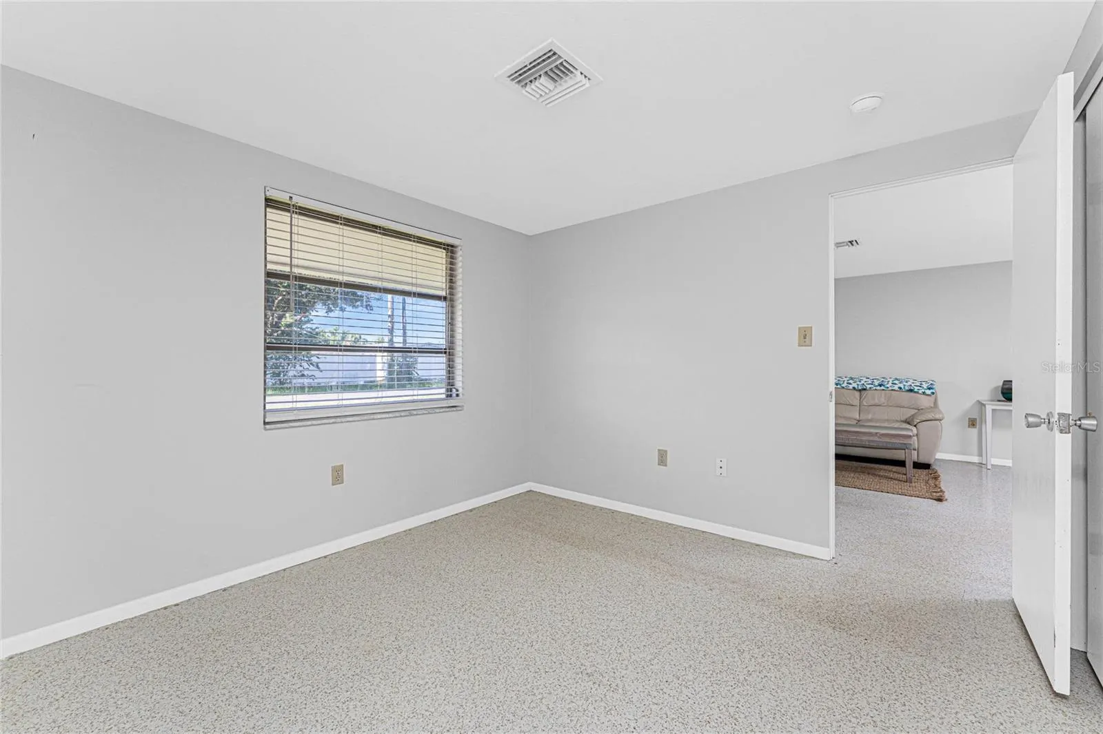 3565 STERLING RD