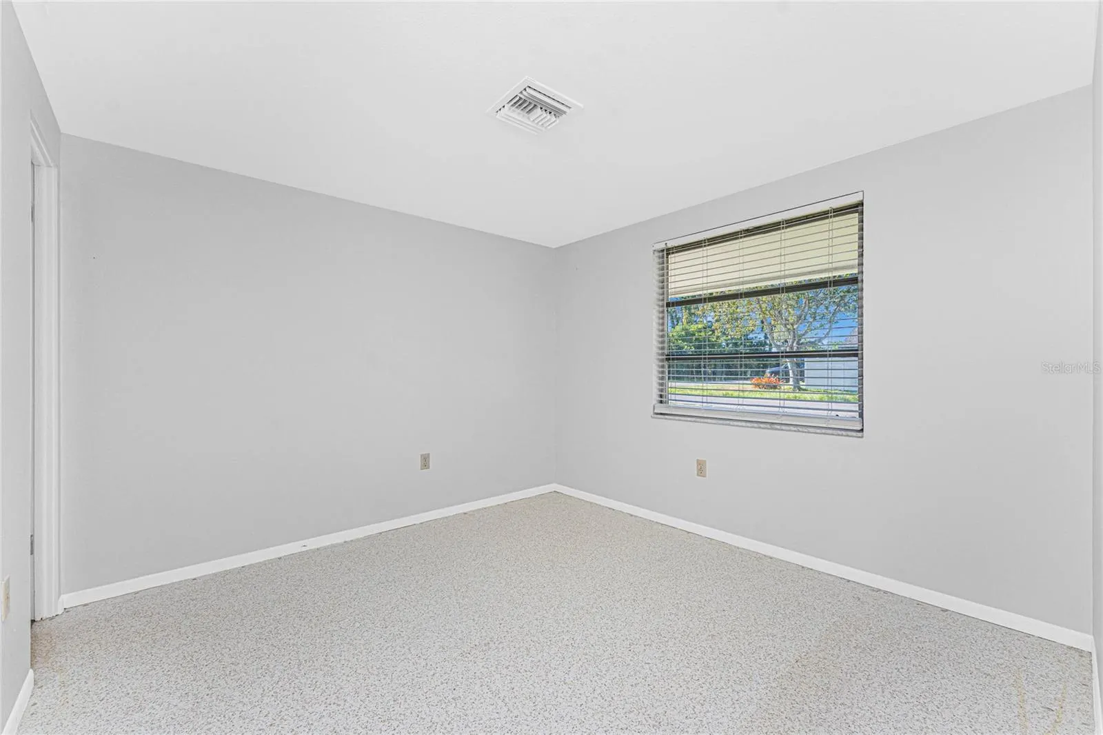 3565 STERLING RD