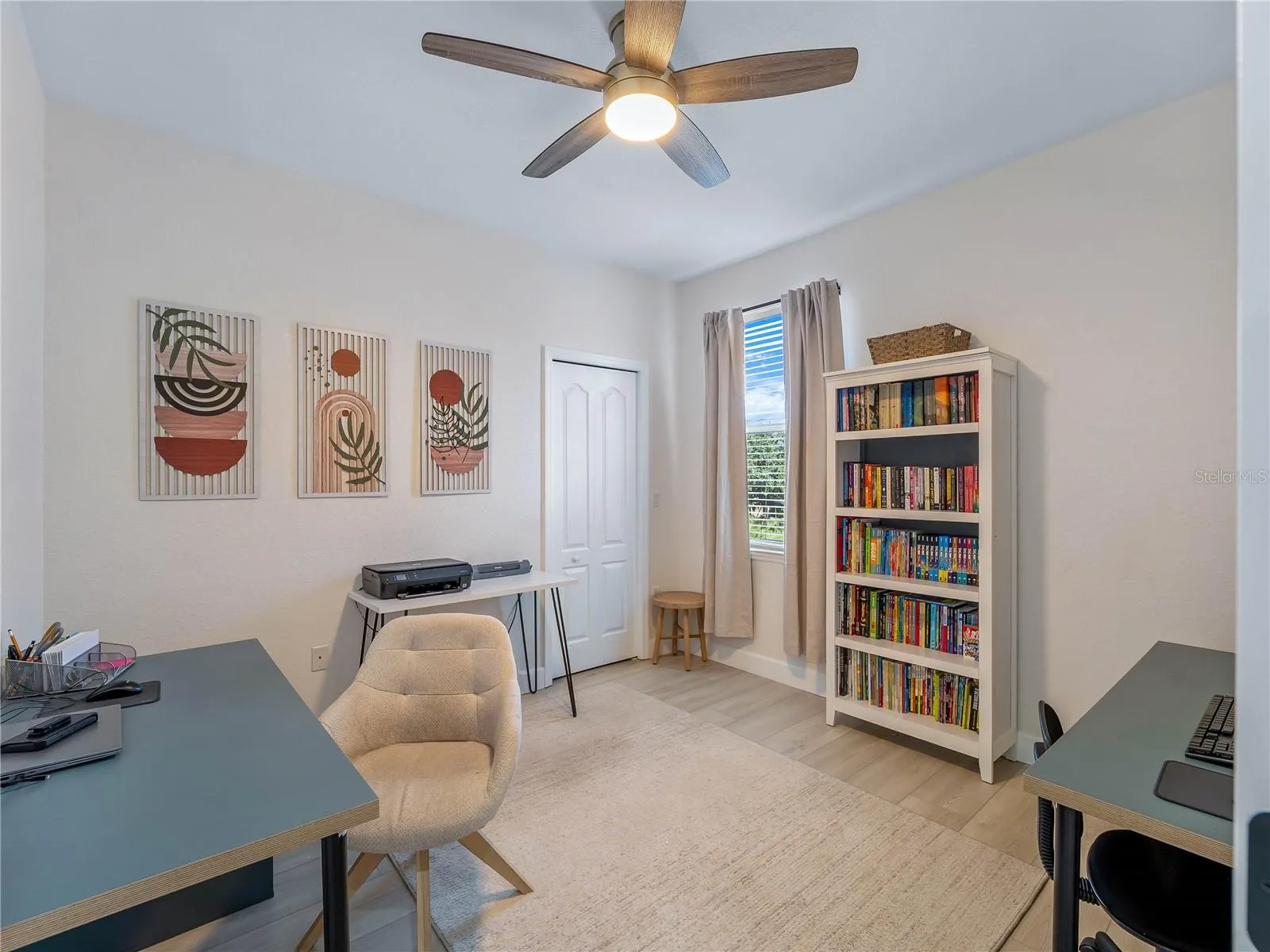 1812 SCARLETT AVE