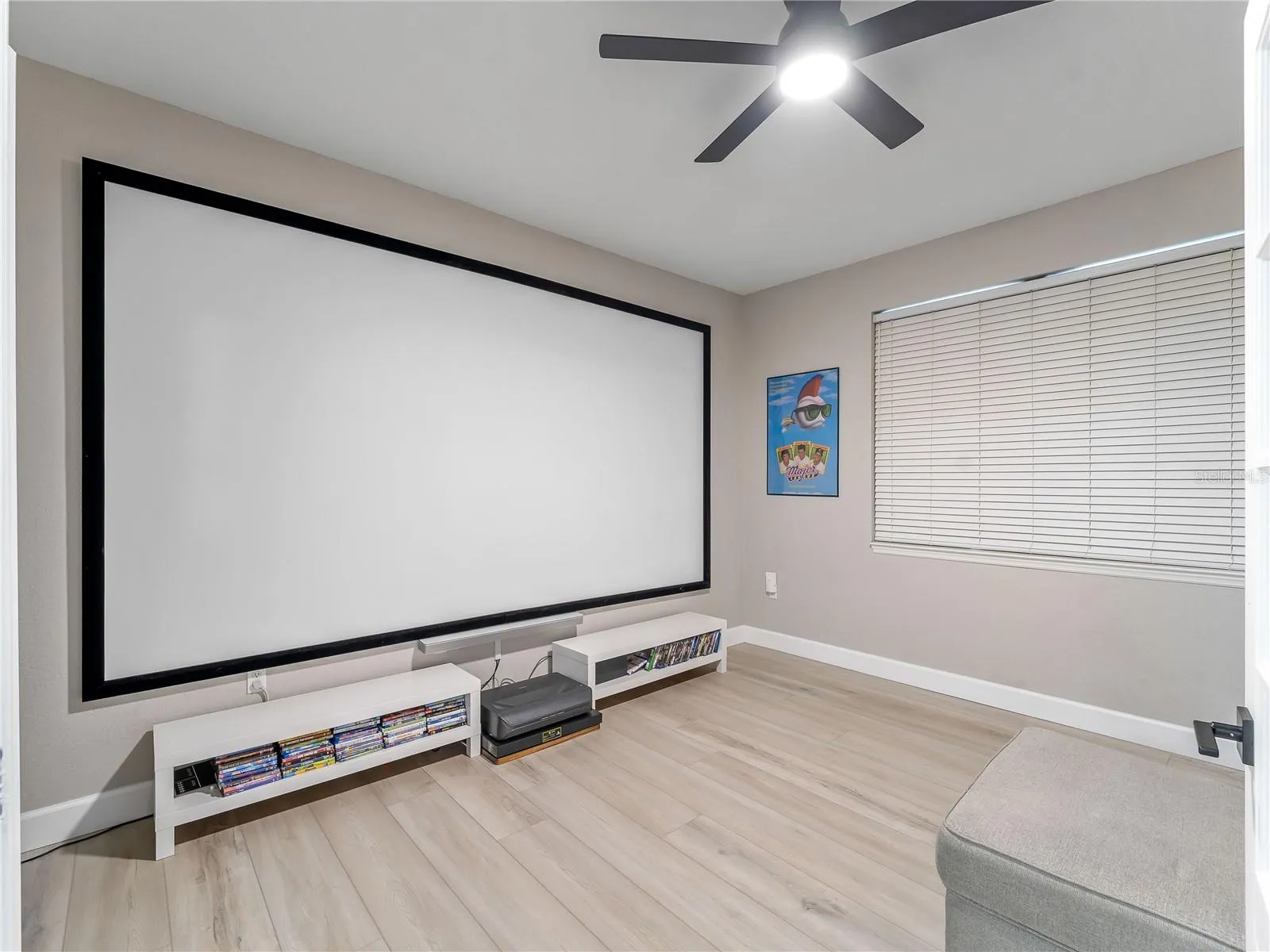 1812 SCARLETT AVE