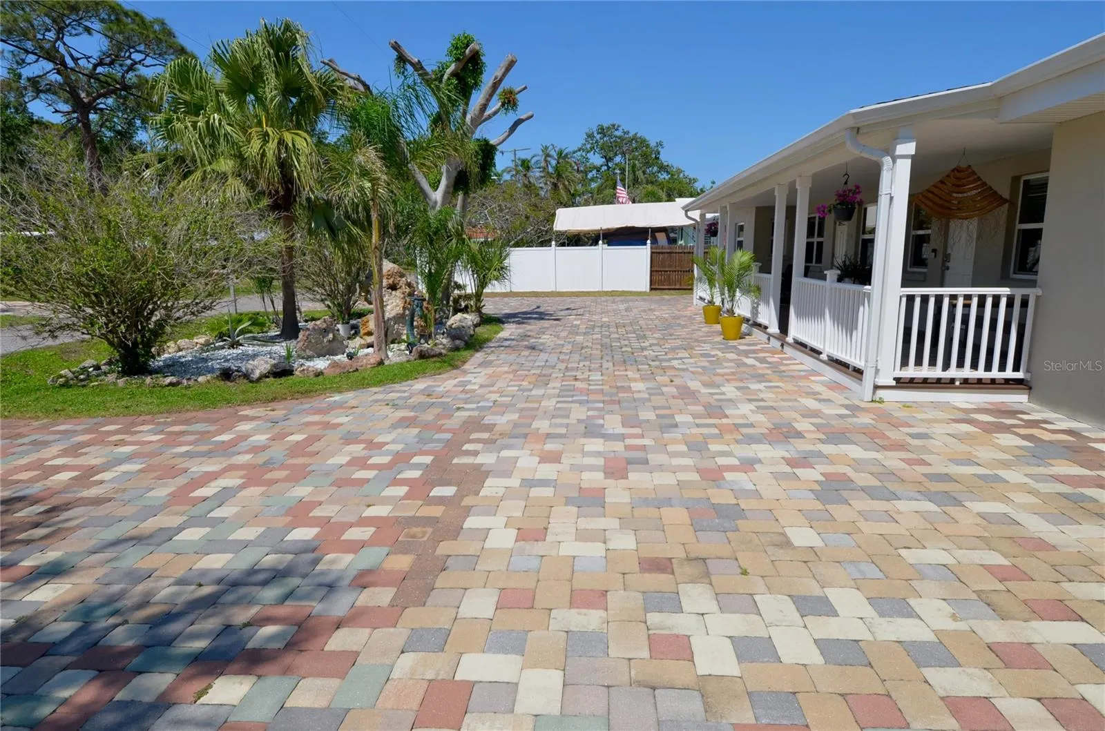 411 PAMETO RD #A, #A