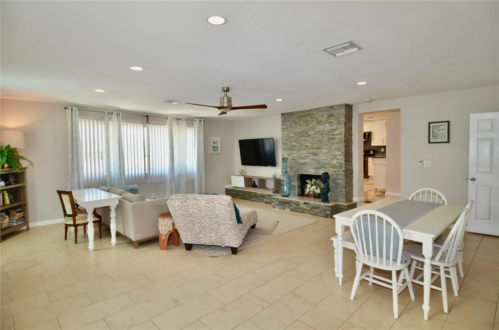 411 PAMETO RD #A, #A