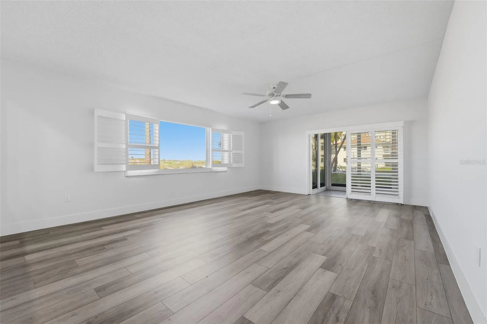 1150 TARPON CENTER DR #101, 1-A #101, 1-A