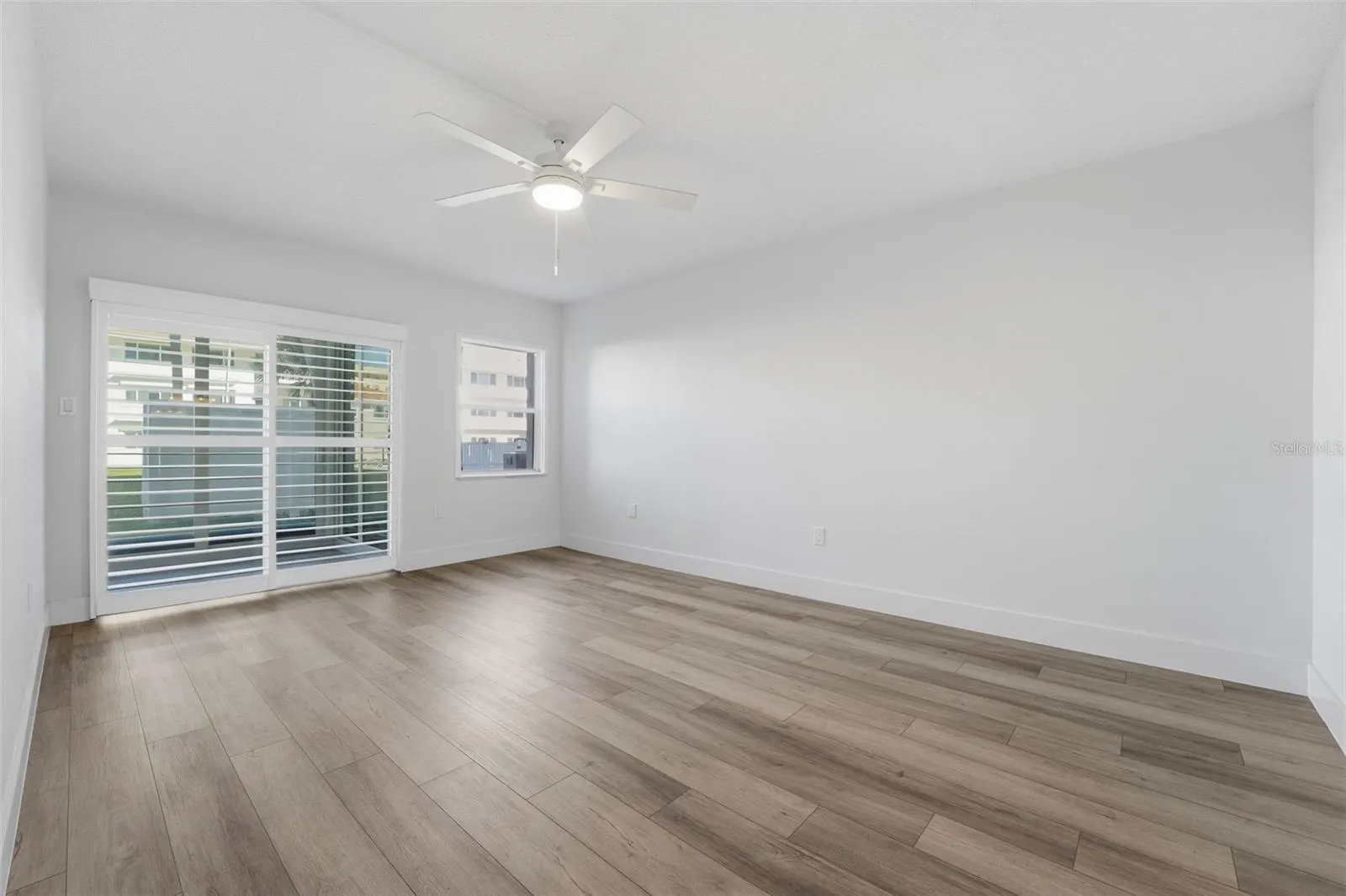 1150 TARPON CENTER DR #101, 1-A #101, 1-A