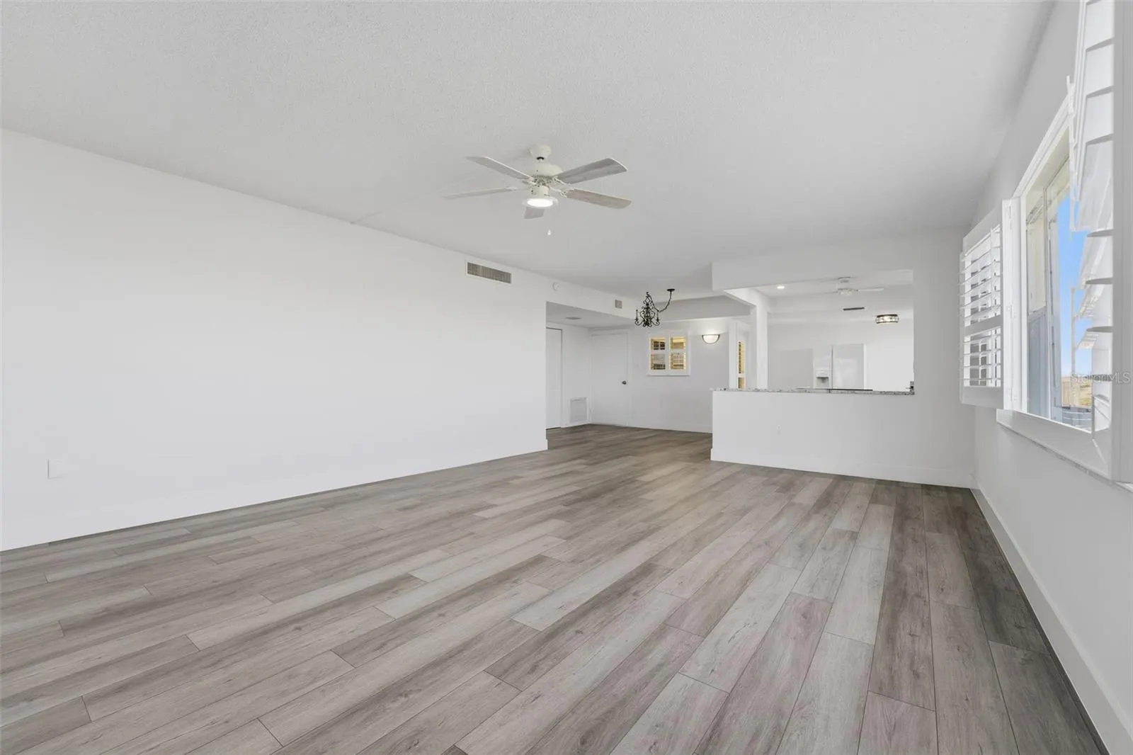 1150 TARPON CENTER DR #101, 1-A #101, 1-A