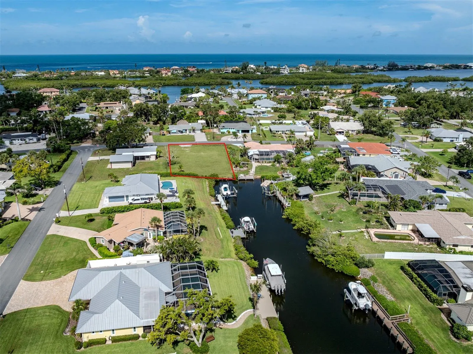458 N SHORE DR