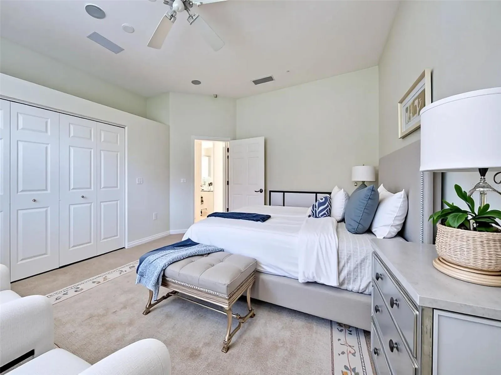 692 EGRET WALK LN