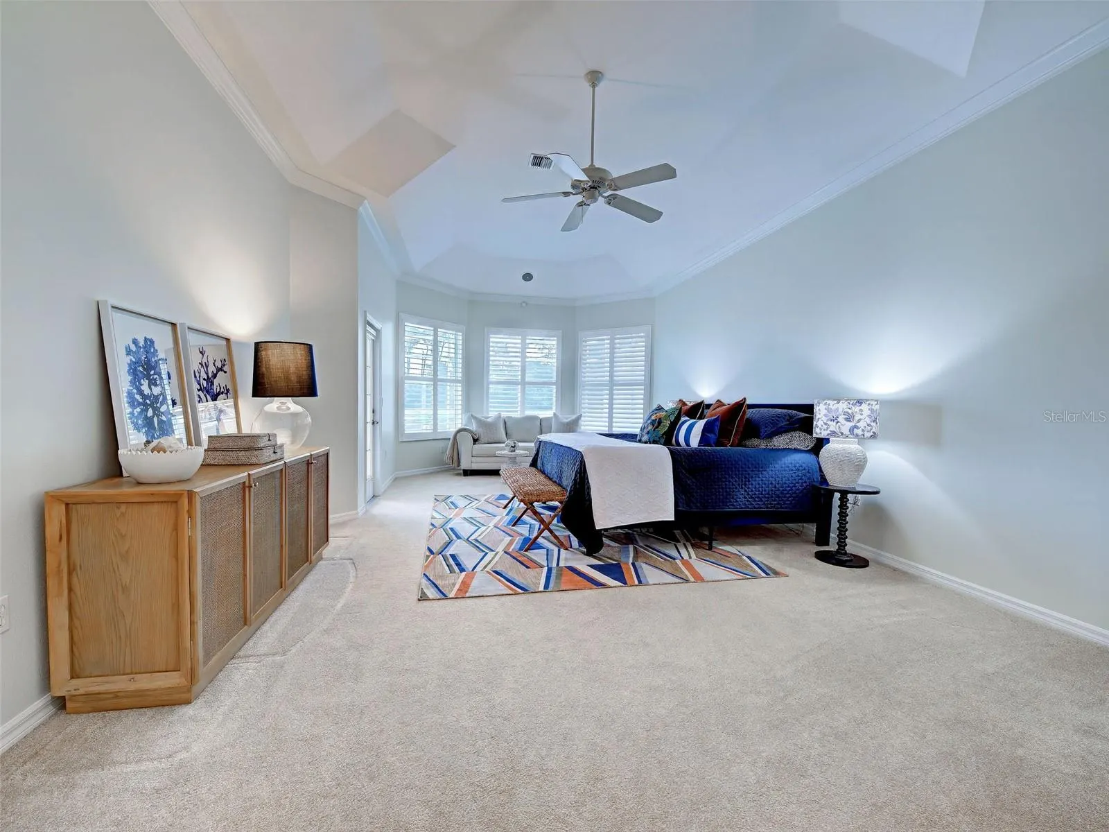 692 EGRET WALK LN