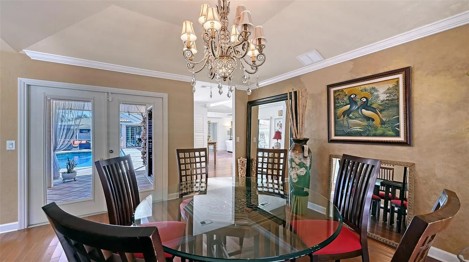 1109 DELACROIX CIR