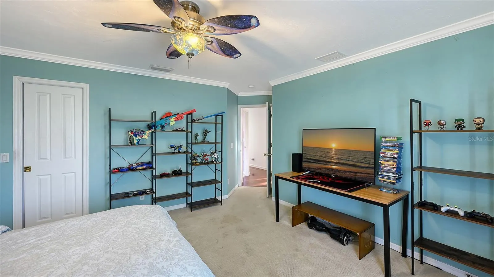 1109 DELACROIX CIR