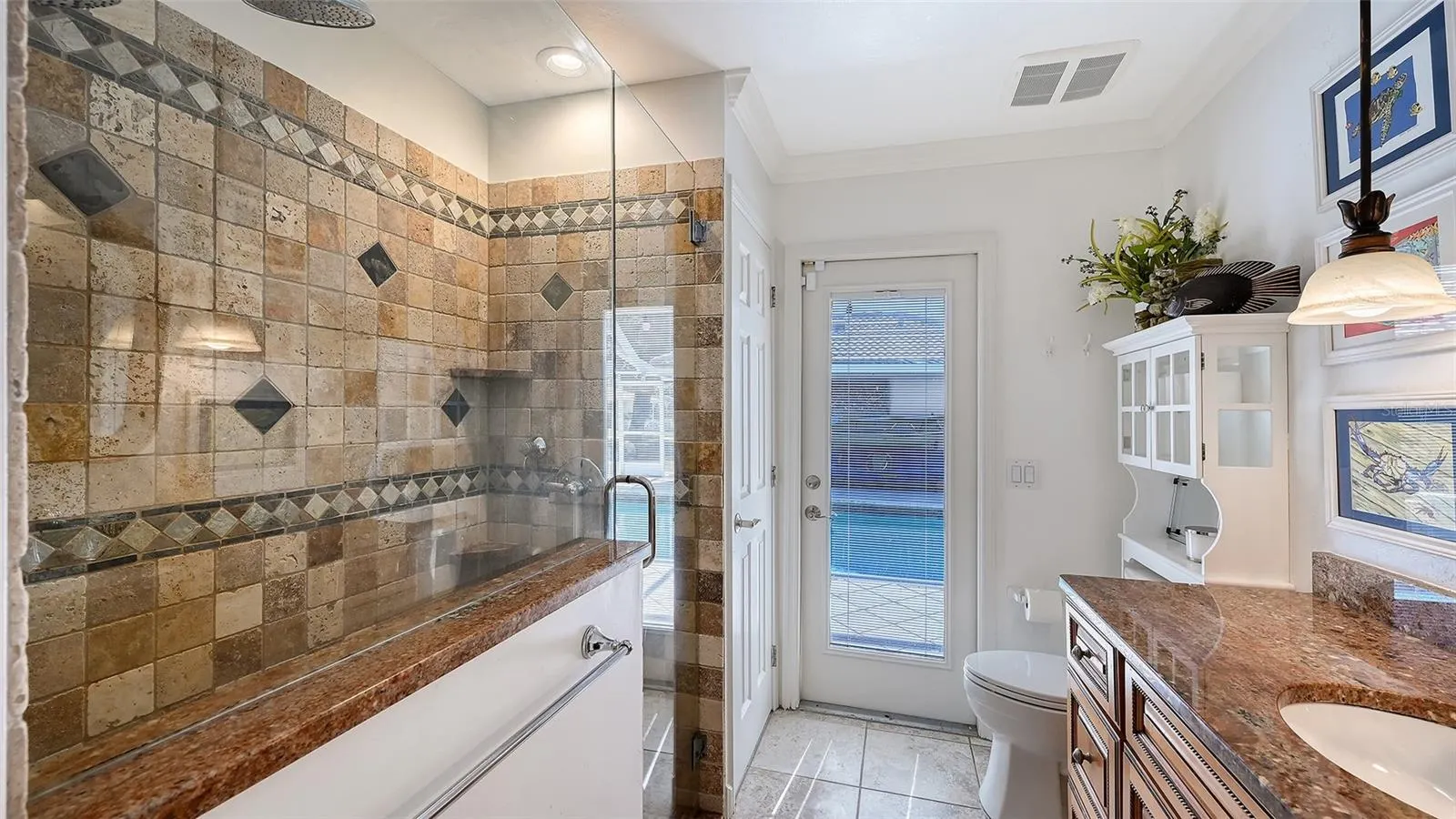 1109 DELACROIX CIR
