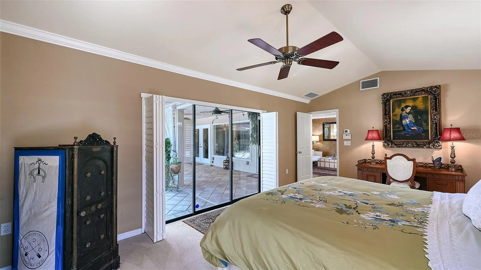 1109 DELACROIX CIR