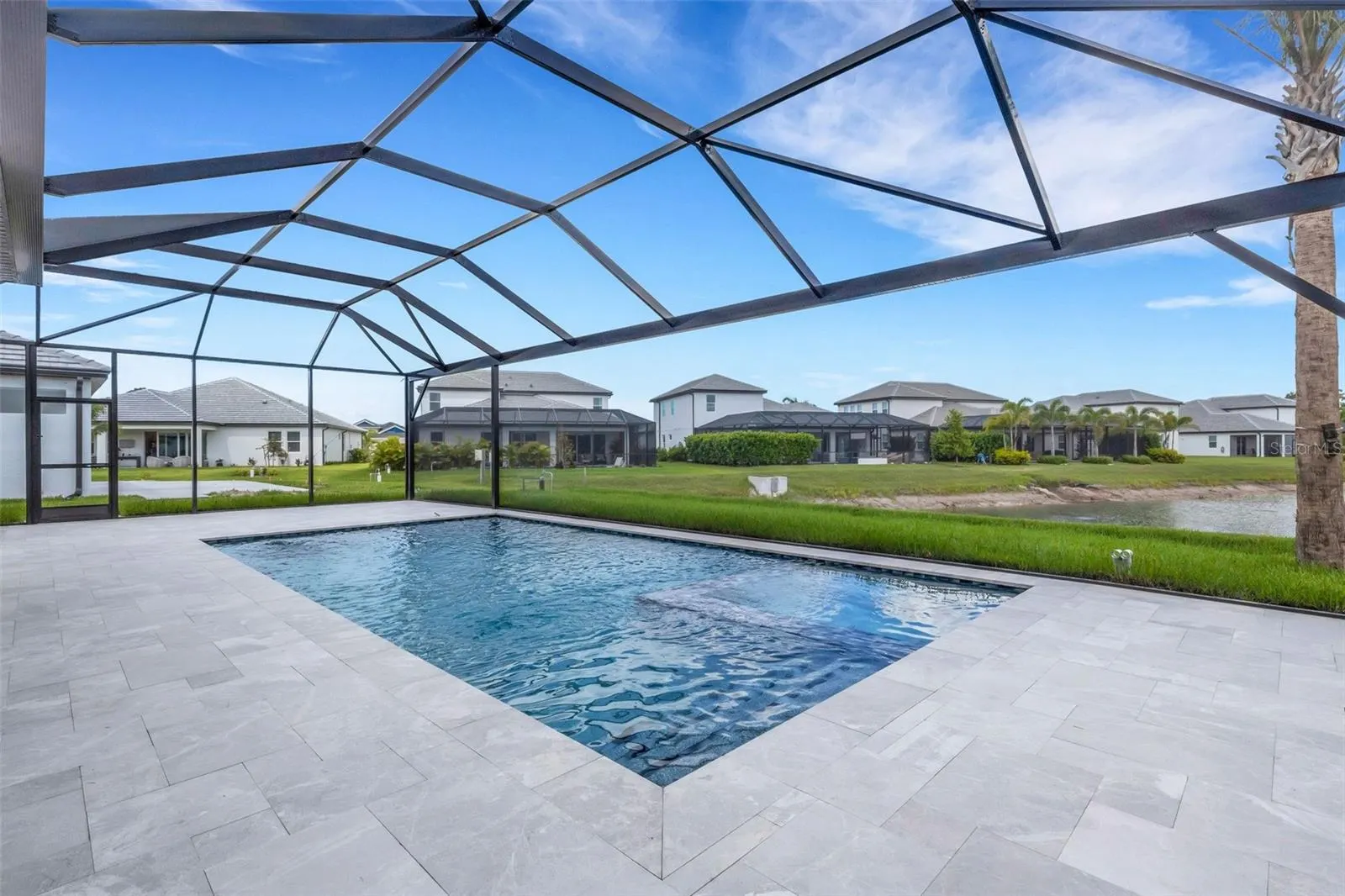 1669 LUGANO CIR